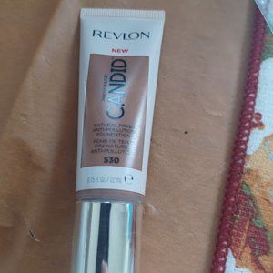 Revlon Candid Foundation